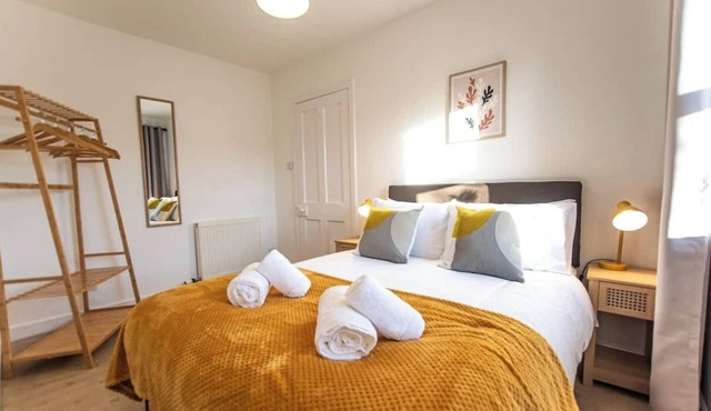 Beach House - 2 Bedrooms. Close to Beach & NC500
