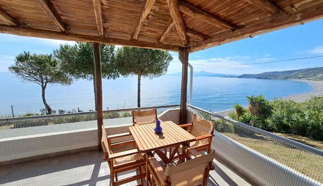Beach House Kotrona
