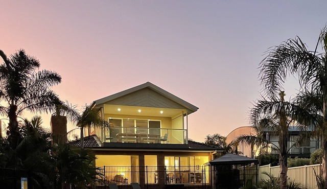 Beachfront five bedroom home with pool and ocean views