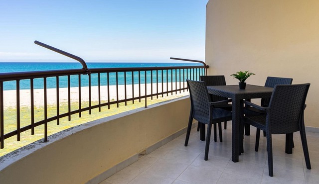 Beachfront suite in your relax oasis