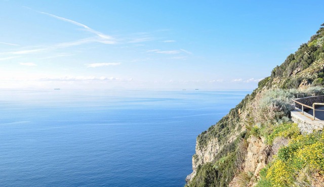 Beautiful vacation apartment on the coast of Calabria.