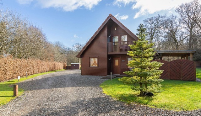 Ben Lomond Luxury Lodge with hot tub and sauna