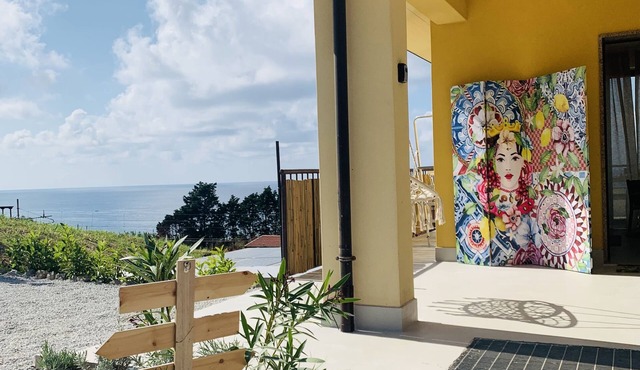 Boutique villa apartment near Tropea with garden and breathtaking sea view