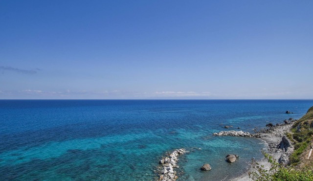 Bright apartment with sea view, located on the east coast of Calabria.