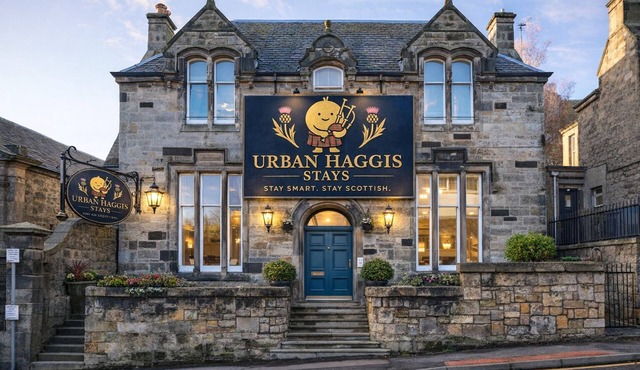 Bruce on the Row-Historic Elegance near Edinburgh