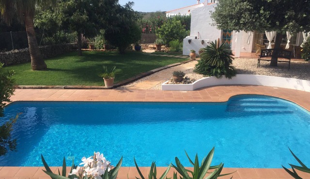 Calm, serene, secluded, stunning gardens, pool close to beach and all amenities