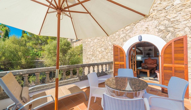 CALVARI - Chalet with terrace in Pollença. Free WiFi