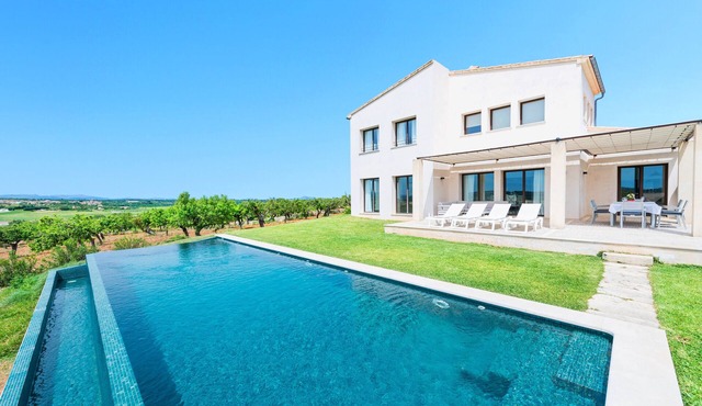 CAN SAL - Villa with private pool in and free WiFi in Ariany