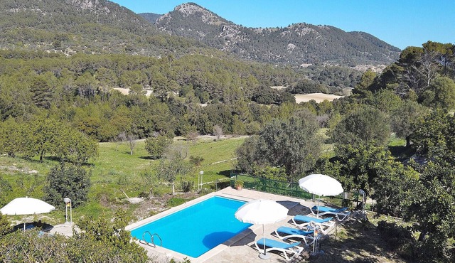 Cantabou 014 magnificent finca with private pool, large garden, barbecue and air conditioning