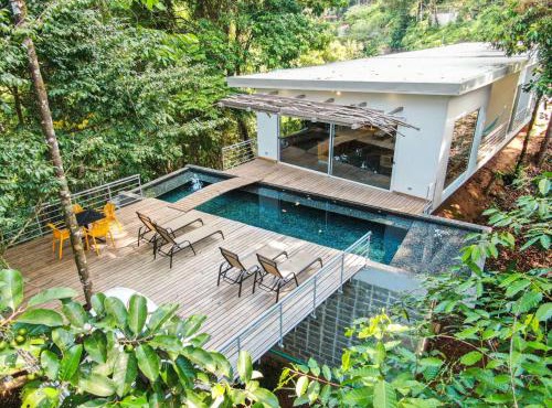 Casa Bromelia