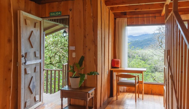 Cedrela Ecolodge