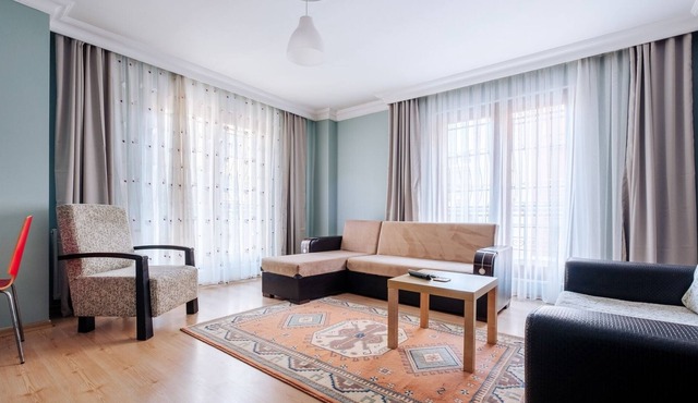 Central Modern Flat, 7 min to Metropol Mall