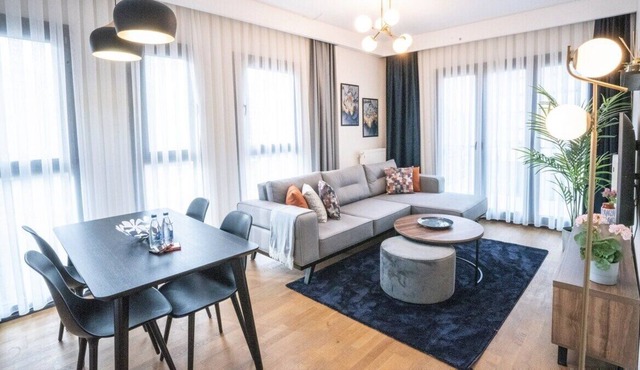 Charming 1-Bedroom Apt with a Building Garden