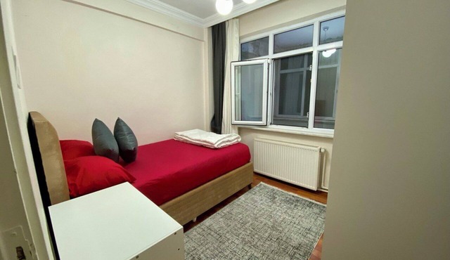 Charming Private Room in Central Fatih, Istanbul [JUST FOR MEN]