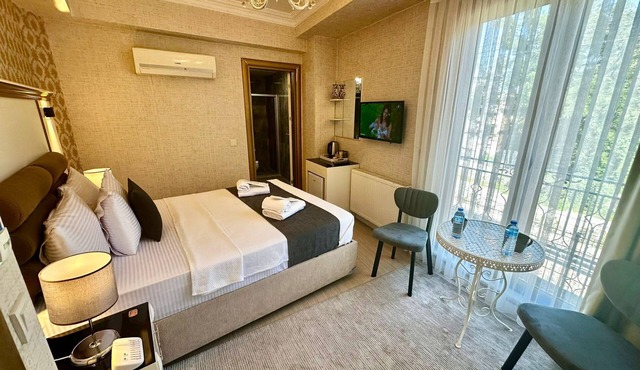 Charming studio in Old City Istanbul with AC