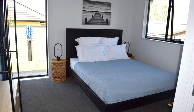 Comfy 1-bedroom + Lounge bed & breakfast in fabulous Te Awamutu.