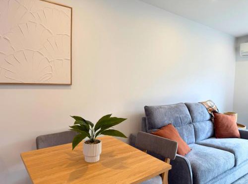 Contemporary 2BR Townhouse in Fairfield