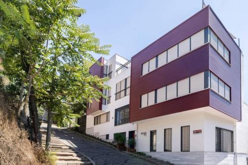 Cool Charming Central 1BD1Bath Modern Home! #398