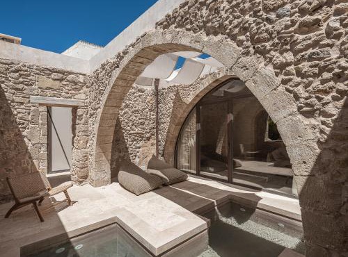 Corte Interna, free heated pool