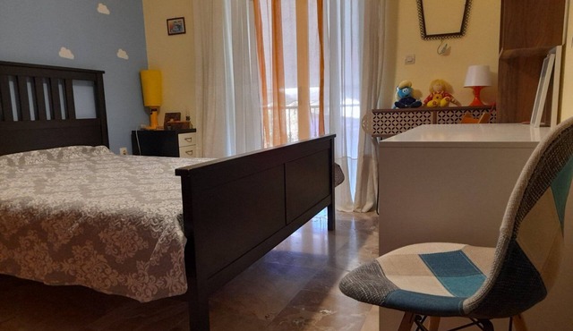 Cozy & cute apartment - 2 minutes from the beach!