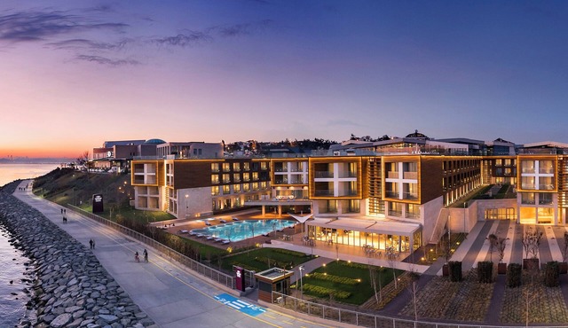 Crowne Plaza Istanbul Florya by IHG
