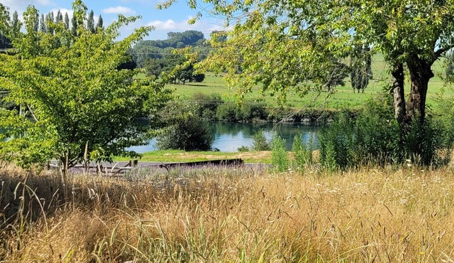 Cute cottage in peaceful countryside over looking river
