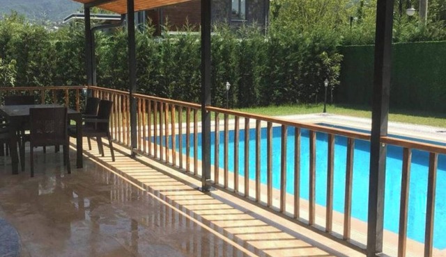 Delightful 4-bedroom bungalow in Sakarya with WiFi access