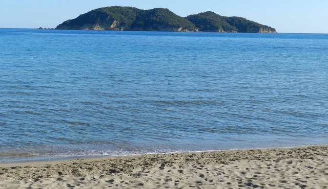 Deluxe Double or Twin Room with Garden View in astonishing beach of Dafni