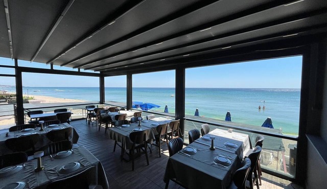 Deniz Otel
