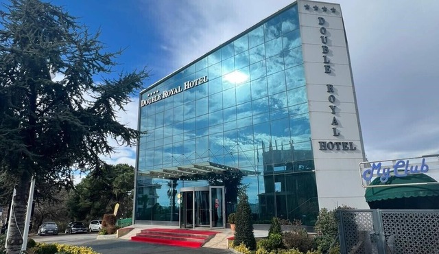 Double Royal Hotel