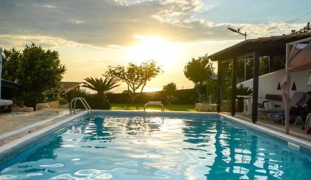 Efi Pool & View Alepochori ii