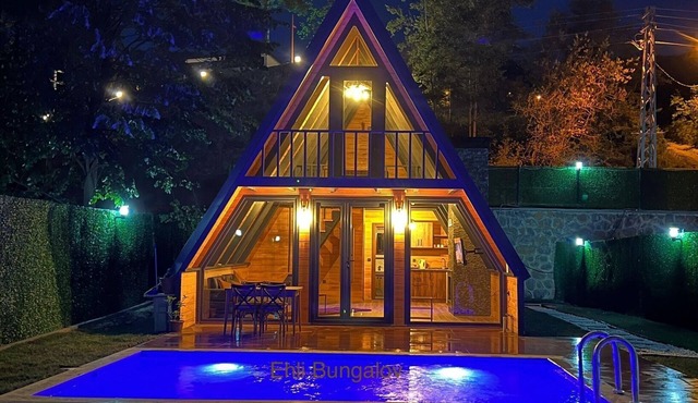 EHLI BUNGALOV