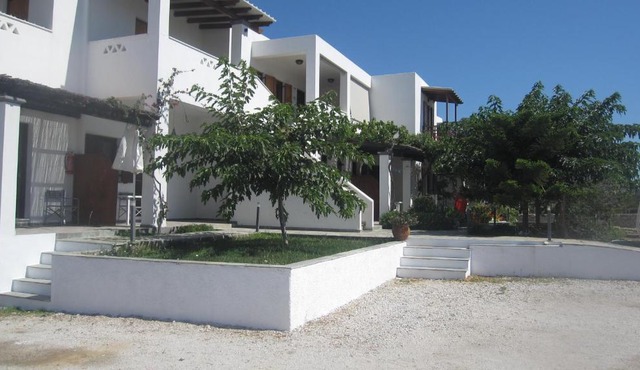 Eleana Studios