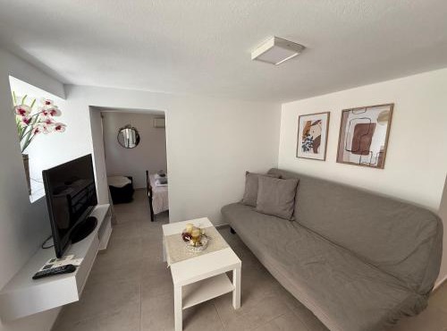 Eleousa Cozy Apartment