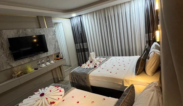 Elysia Plus Hotel