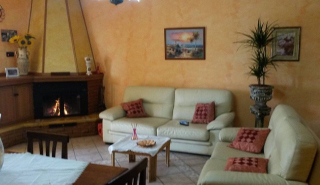 equipped and quiet house, with sea view Calabria Falerna