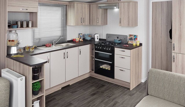 Essential Clover Caravan (Sleeps 4)