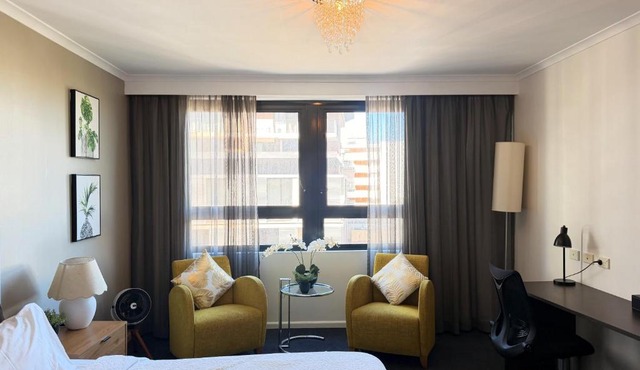 Executive studio in central parramatta CBD with Free onsite parking