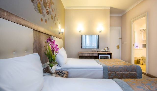 Fatih Hotel Corner