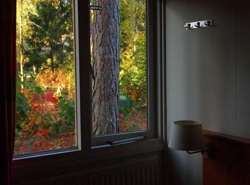forest villa, 6 minutes from the airport