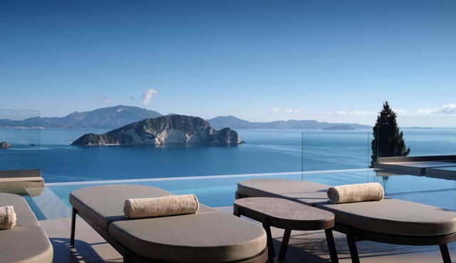 Galithea Villa, Heated Pool & Marathonisi SeaViews