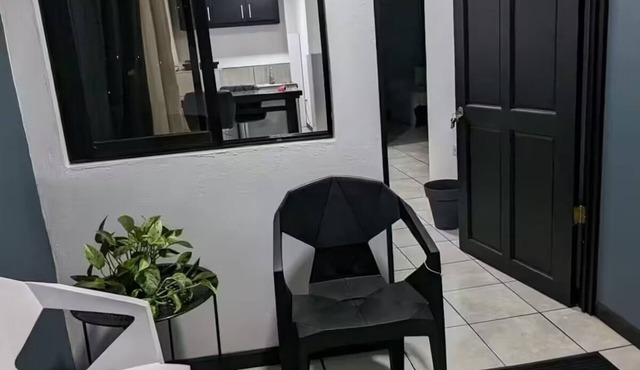 Gary's Apartments