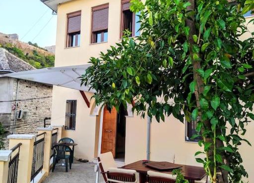 GEORGE's VILLA