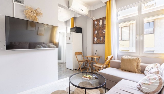 Gorgeous Flat Close to Bagdat Avenue in Kadikoy