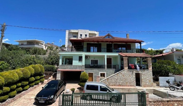 Green Villa Berdenesh