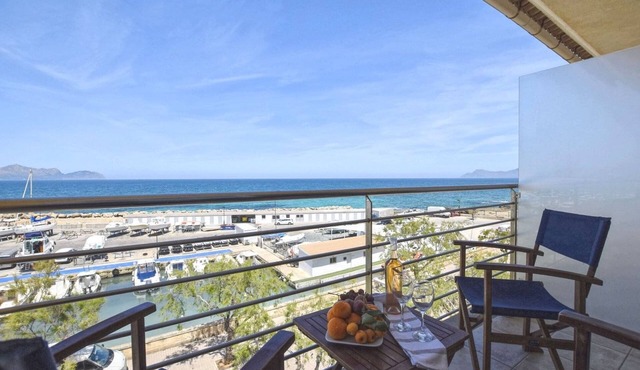Harborfront Escape in Mallorca in Ca'n Picafort