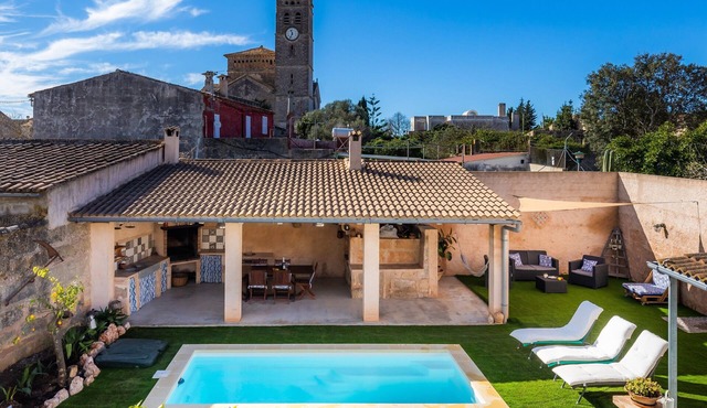 Holiday Home 'Cas Padri Teco' with Pool, Garden & Wi-Fi