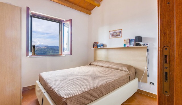 Holiday Home 'Colonna' with Sea View and Wi-Fi