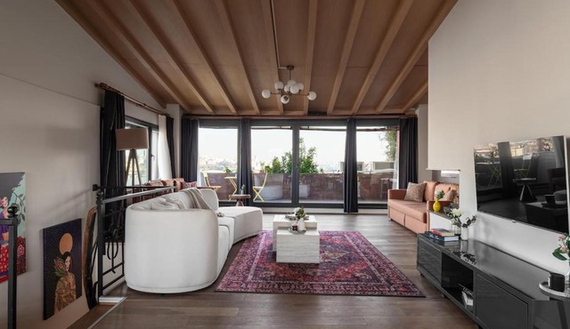 Iconic Sea View Duplex w Terrace in Balat