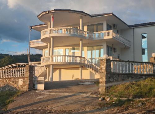 Kalanar villa